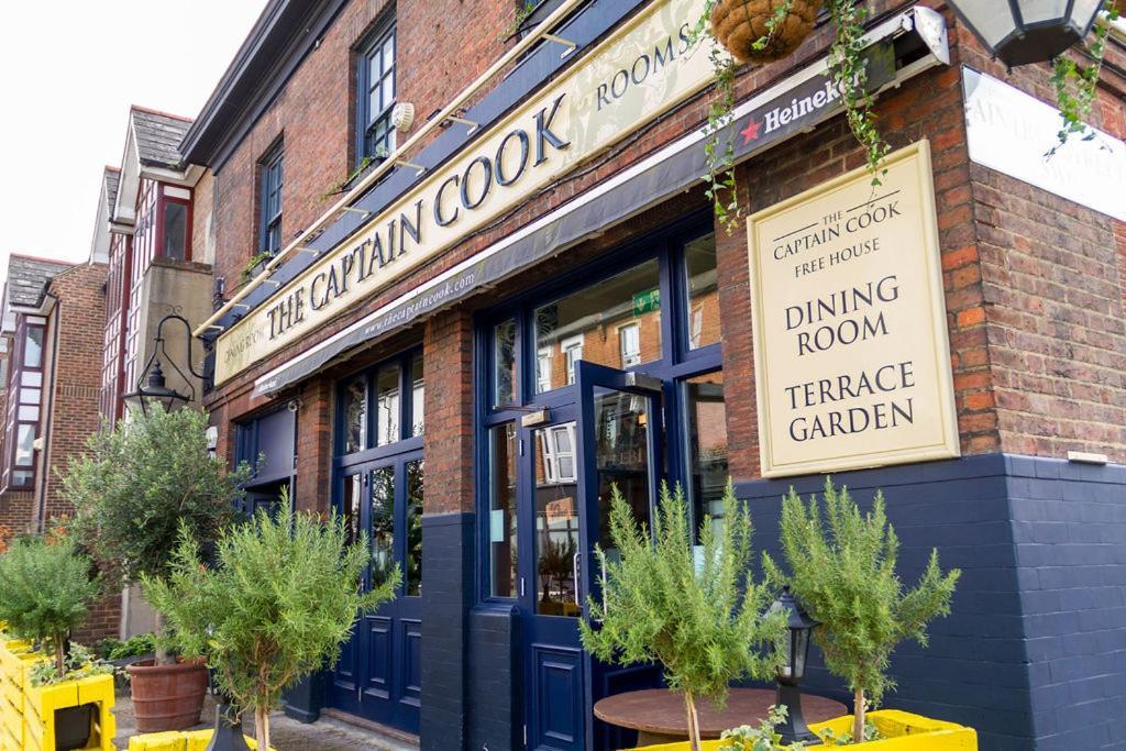 The Captain Cook London Exterior foto